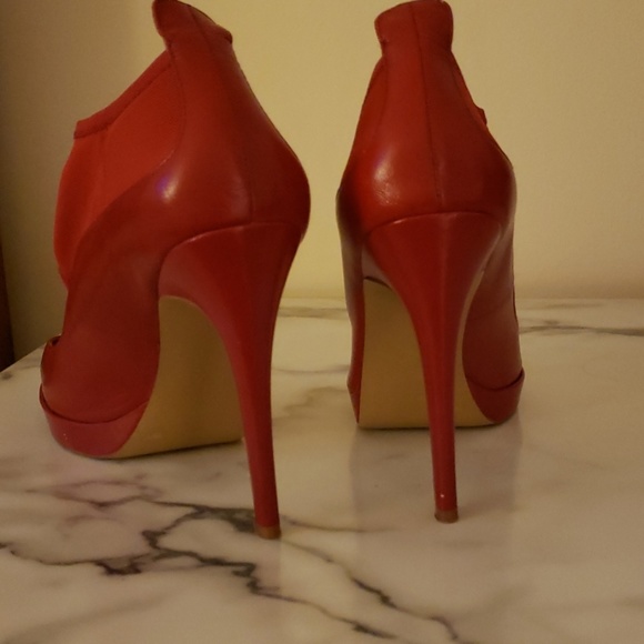 Jessica Simpson red peep toe with front mesh - Picture 5 of 5